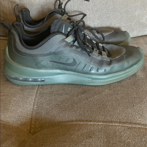 Nike Mens Air Max AXIS Running Shoes size 8 - Picture 2 of 8